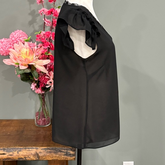 Rose + Olive Short Sleeve Top - Picture 2 of 11